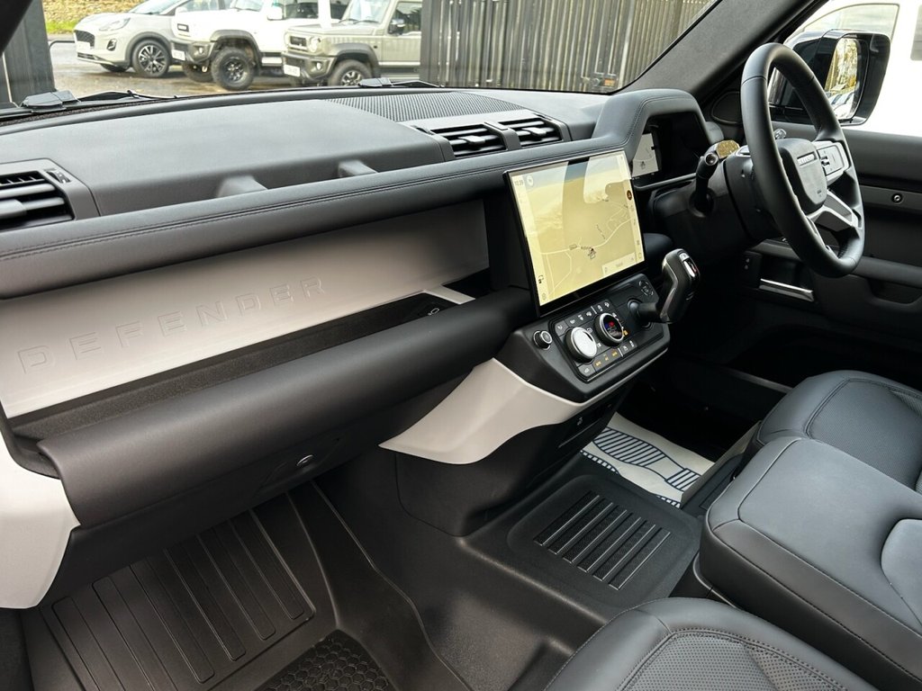 Used Land Rover Defender 2025 for sale - 77133626: Photo 37