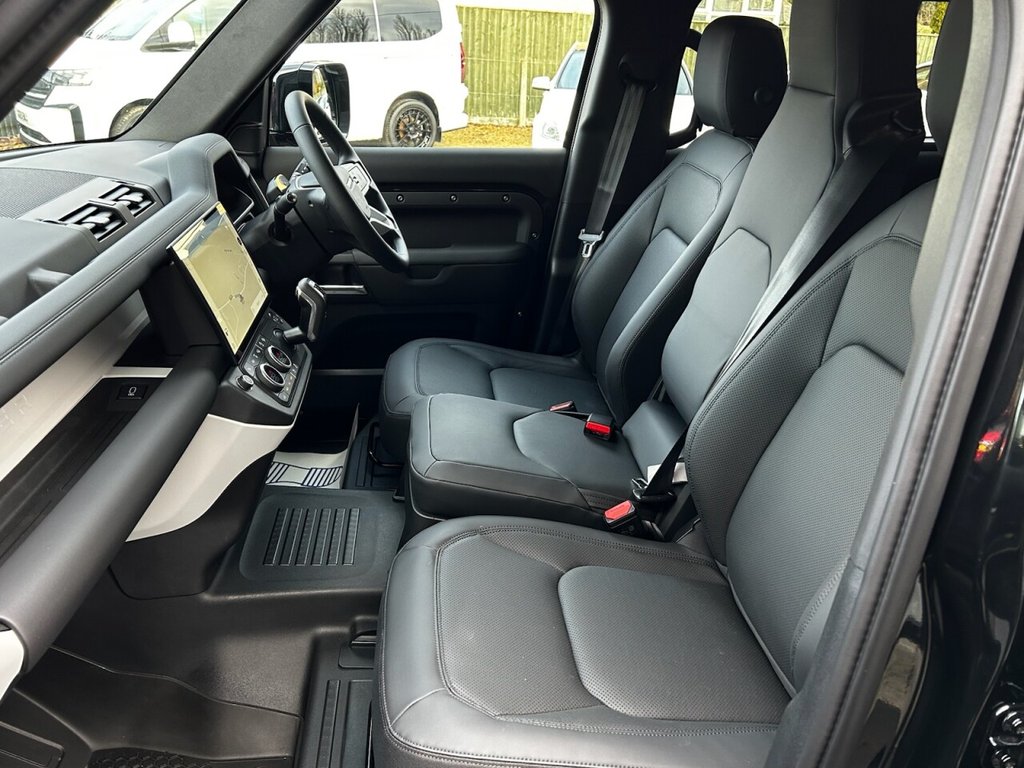 Used Land Rover Defender 2025 for sale - 77133626: Photo 39