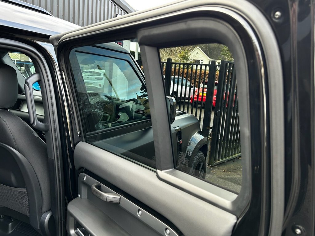 Used Land Rover Defender 2025 for sale - 77133626: Photo 47