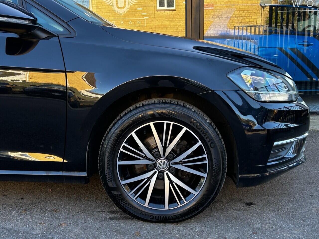 Used Volkswagen Golf 2017 for sale - 76633043: Photo 12