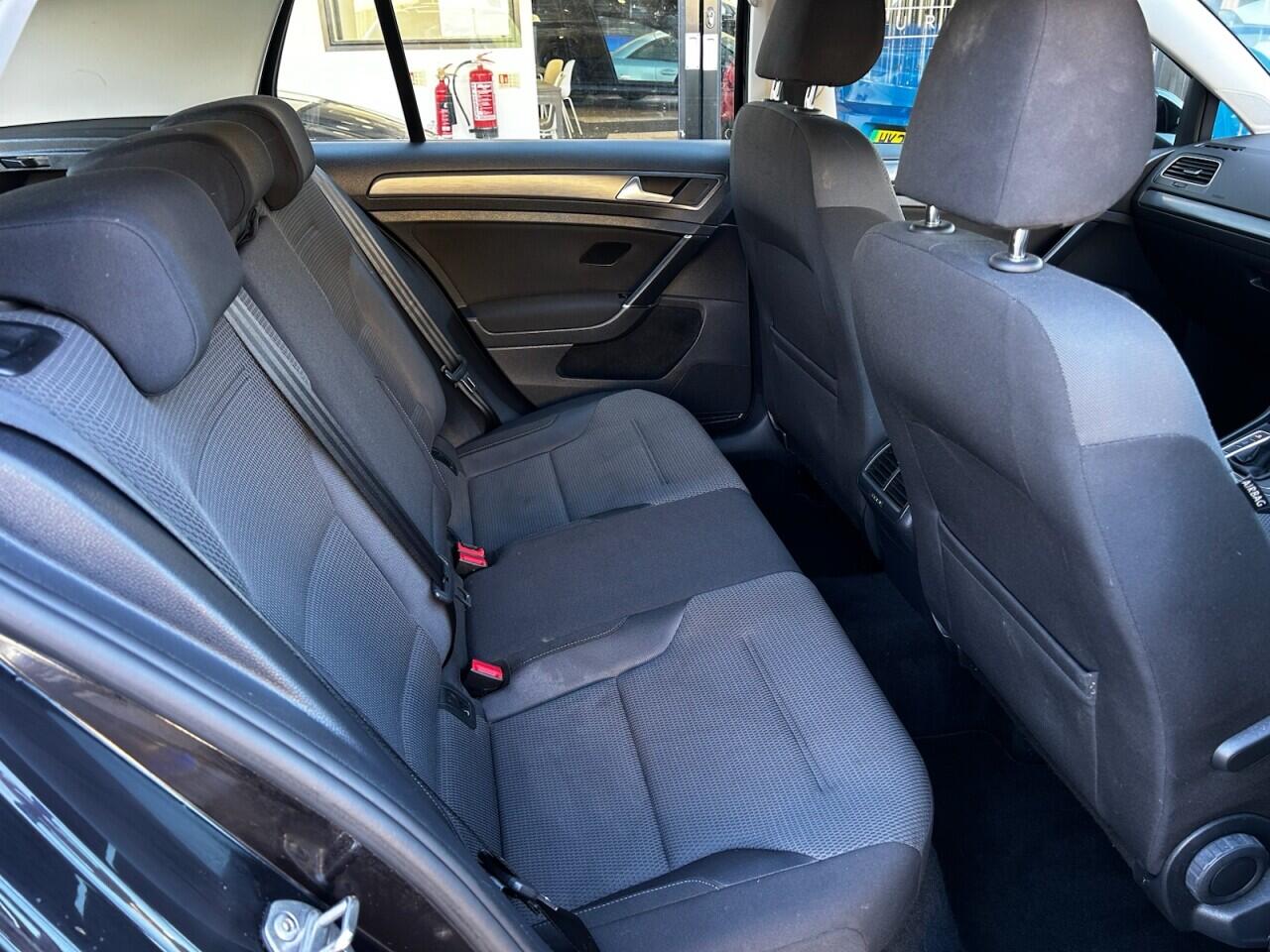 Used Volkswagen Golf 2017 for sale - 76633043: Photo 25