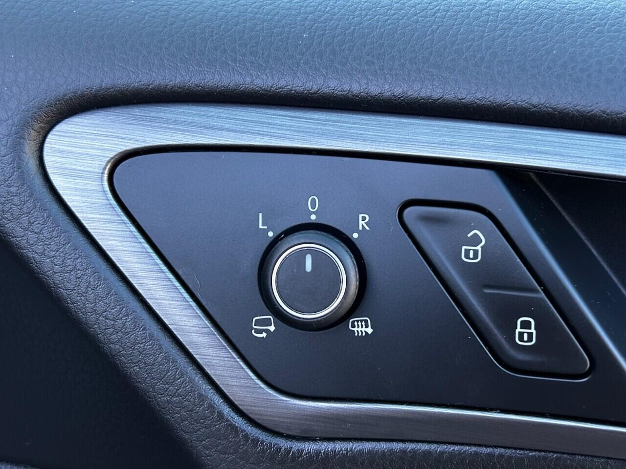 Used Volkswagen Golf 2017 for sale - 76633043: Photo 42