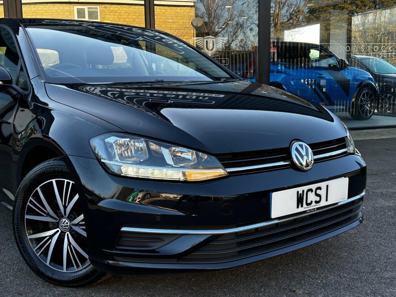 Used Volkswagen Golf 2017 for sale - 76633043: Photo 5