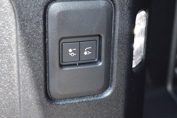 Used Land Rover Defender for sale - 75563795: Photo 40