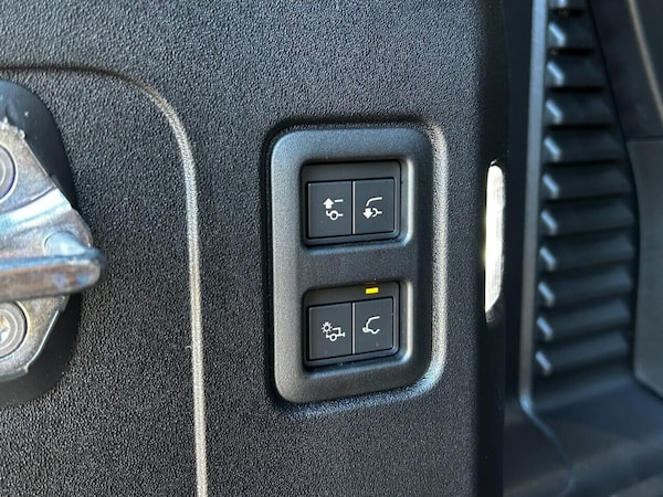 Used Land Rover Defender for sale - 75563573: Photo 47