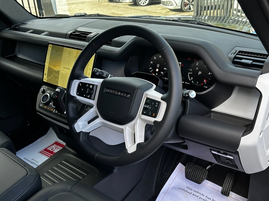 Used Land Rover Defender 110 2026 for sale - 78016915: Photo 22