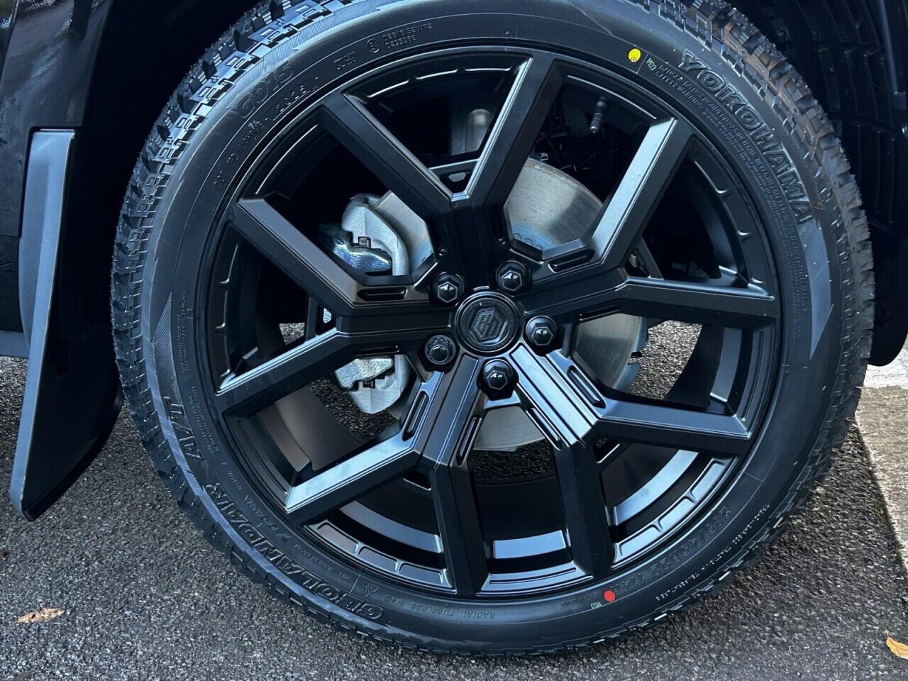 Used Land Rover Defender 90 for sale - 76824671: Photo 13