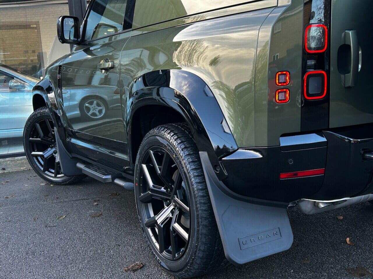 Used Land Rover Defender 90 for sale - 76824671: Photo 25