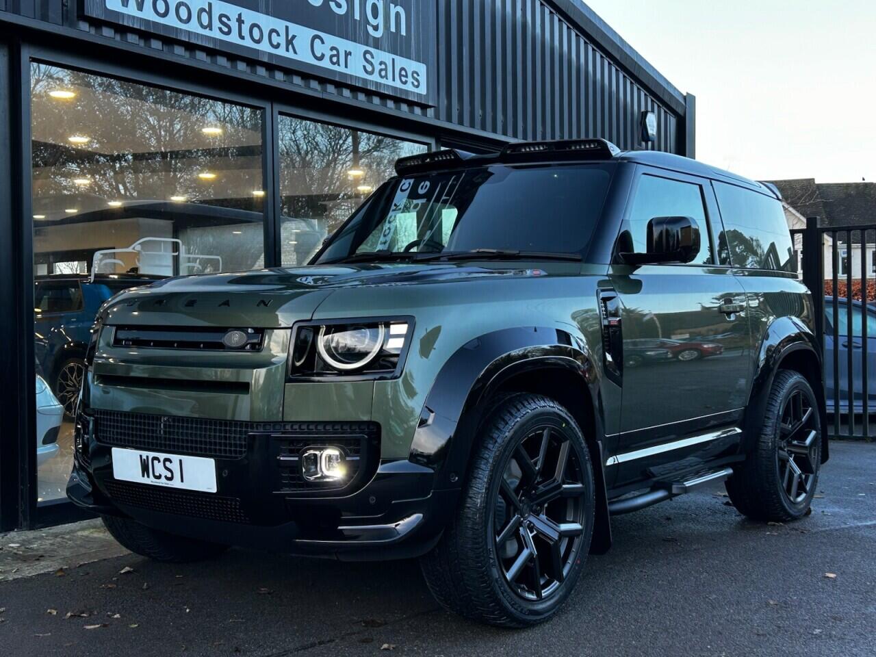 Used Land Rover Defender 90 for sale - 76824671: Photo 4