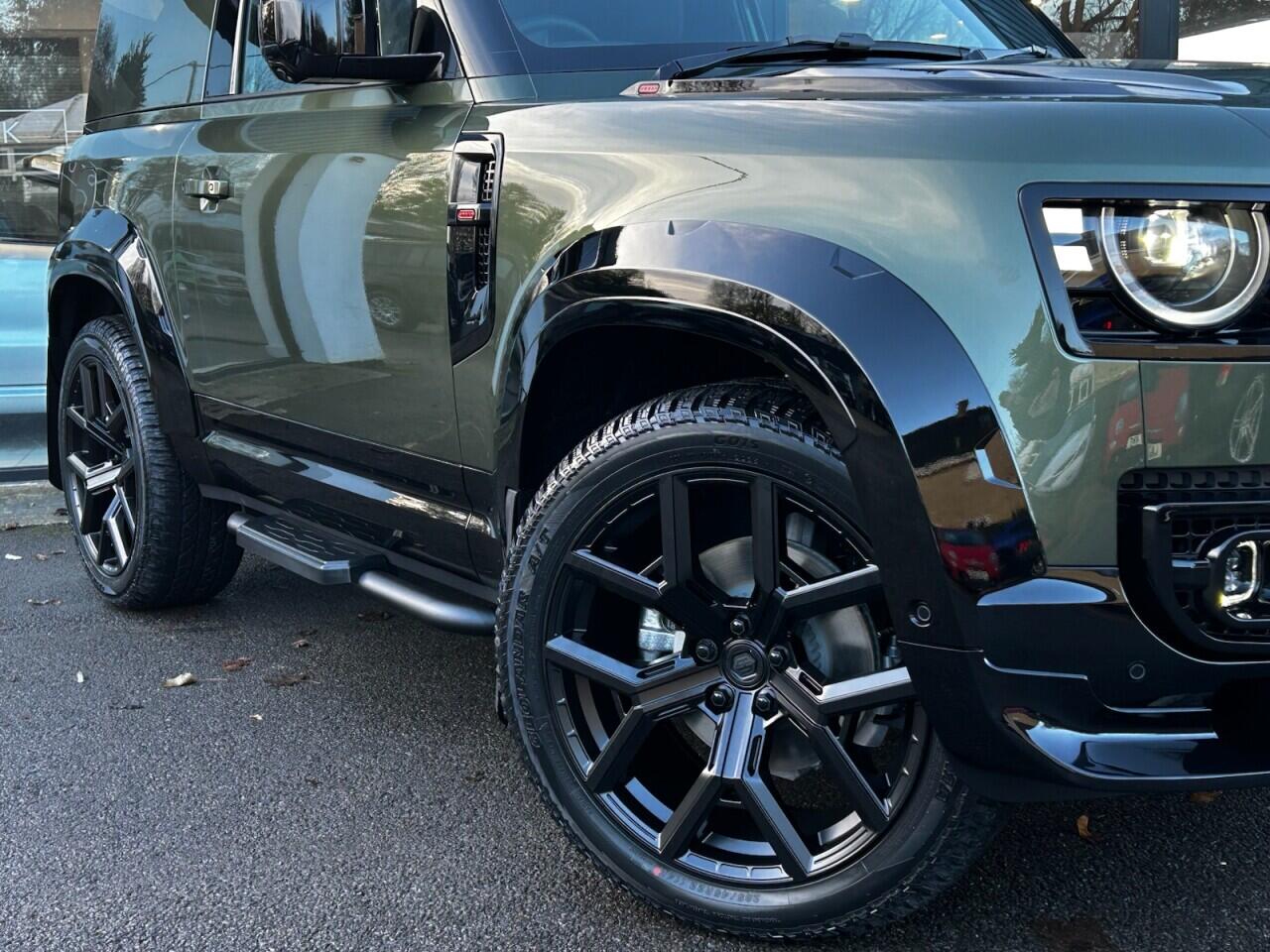 Used Land Rover Defender 90 for sale - 76824671: Photo 6