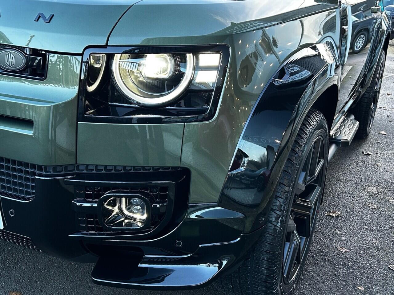 Used Land Rover Defender 90 for sale - 76824671: Photo 9