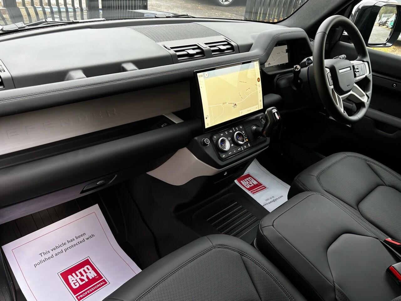 Used Land Rover Defender 110 for sale - 76824127: Photo 32