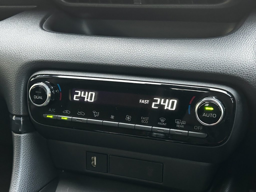 Used Toyota Yaris 2022 for sale - 77369013: Photo 36