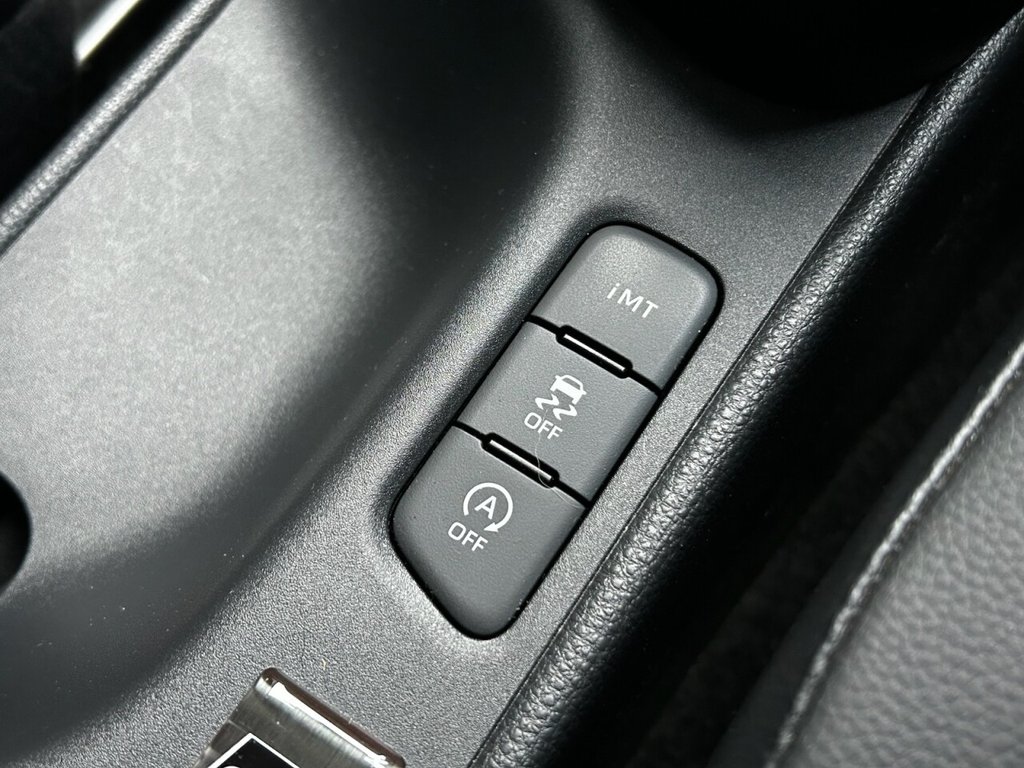 Used Toyota Yaris 2022 for sale - 77369013: Photo 38