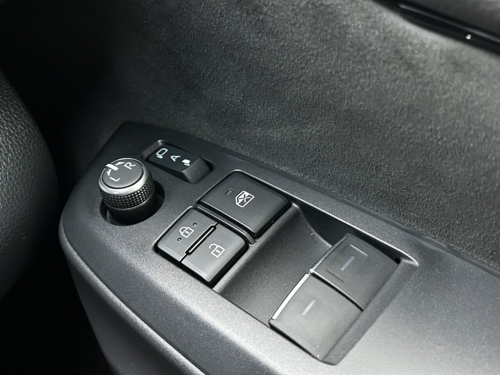 Used Toyota Yaris 2022 for sale - 77369013: Photo 45