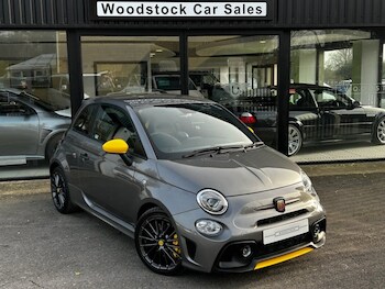 Used Abarth 695 2023 for sale - 77764684: Photo