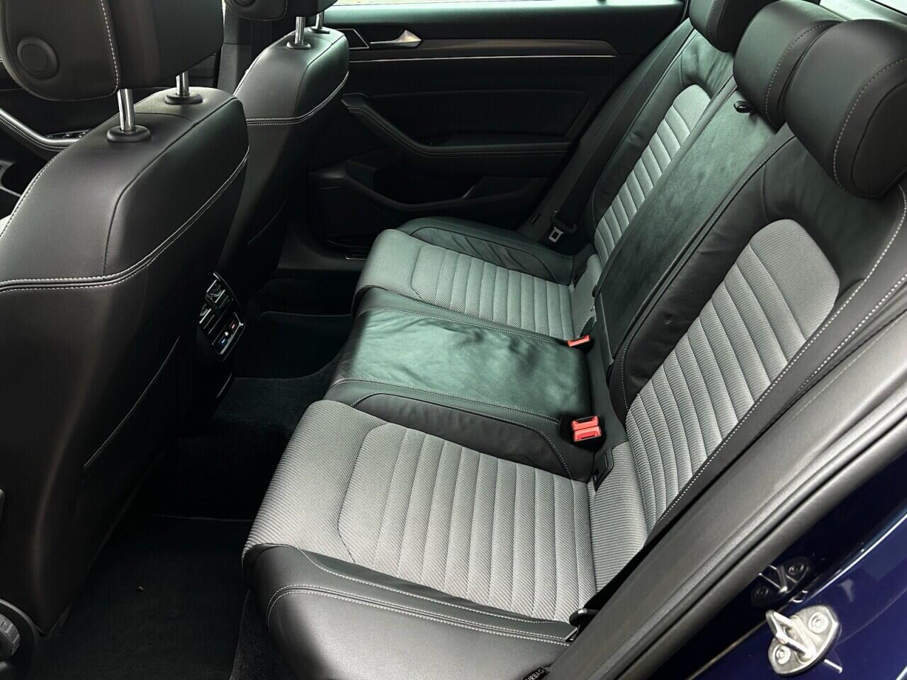 Used Volkswagen Passat 2018 for sale - 76634225: Photo 32