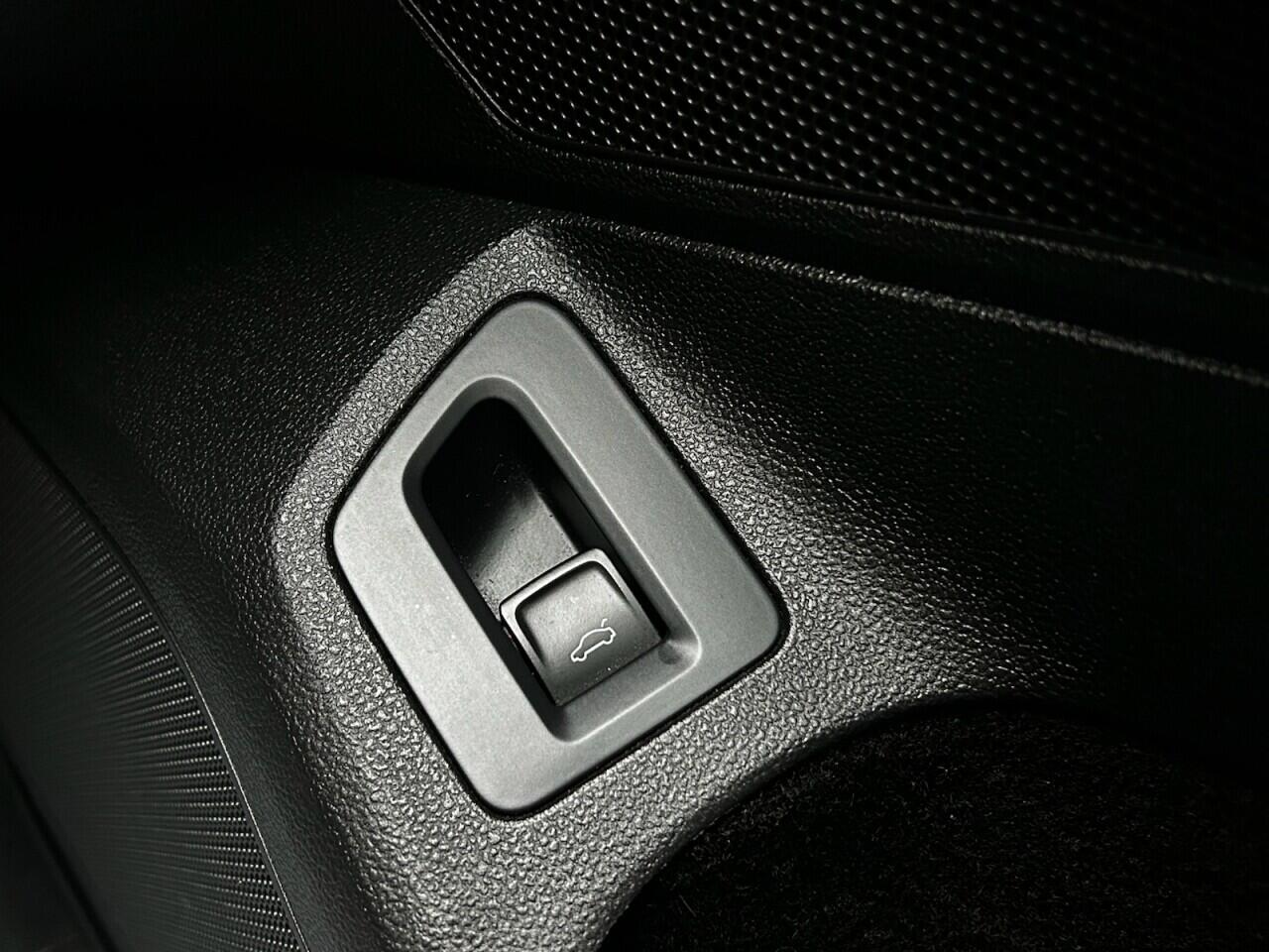 Used Volkswagen Passat 2018 for sale - 76634225: Photo 52