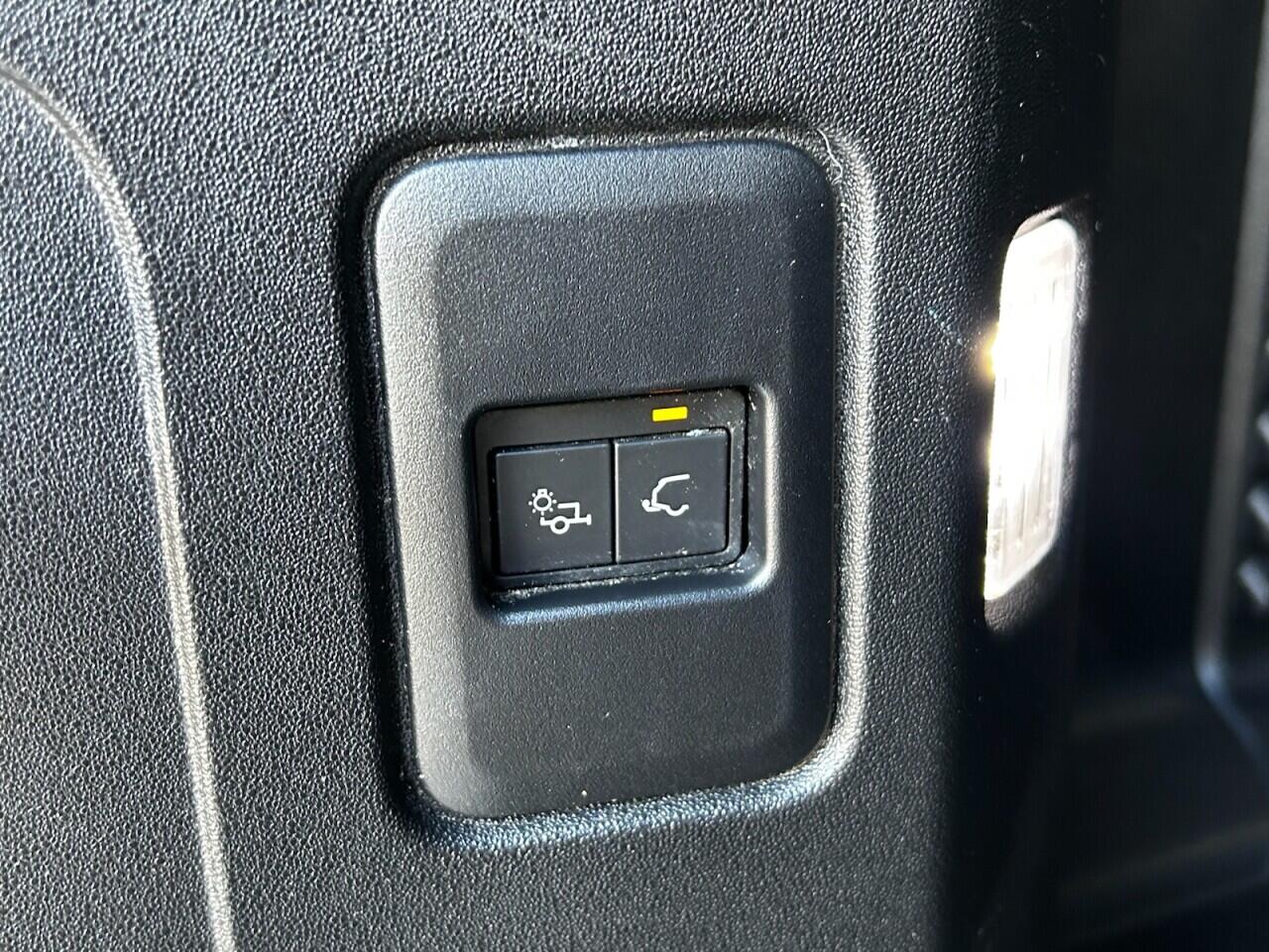 Vehicle 33