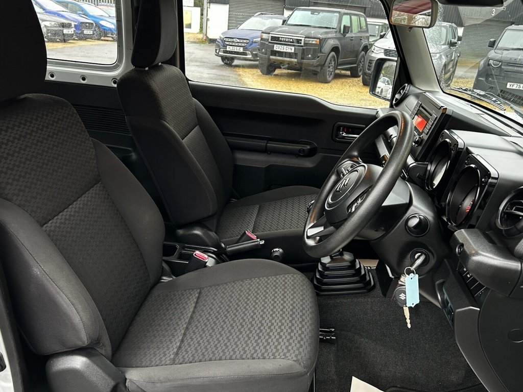 Used Suzuki Jimny 2019 for sale - 77000988: Photo 24