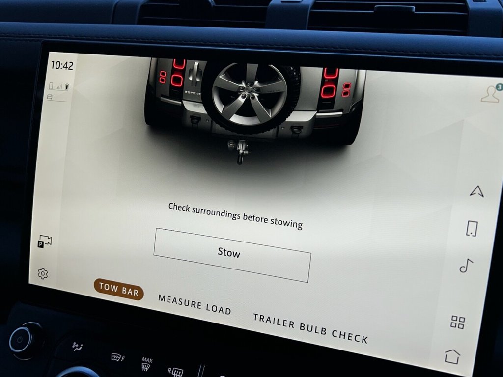 Used Land Rover Defender 2025 for sale - 77356068: Photo 32