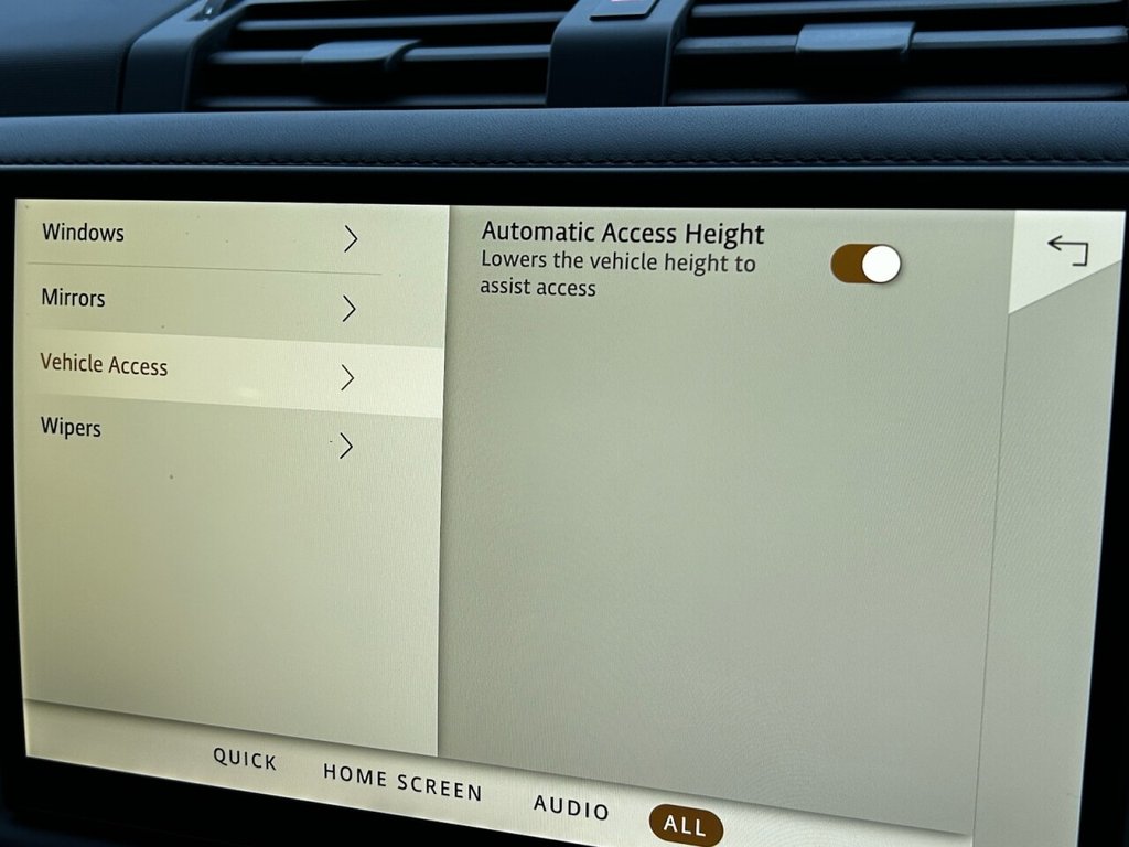 Used Land Rover Defender 2024 for sale - 77394348: Photo 30