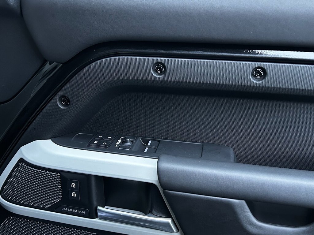 Used Land Rover Defender 2024 for sale - 77394348: Photo 35