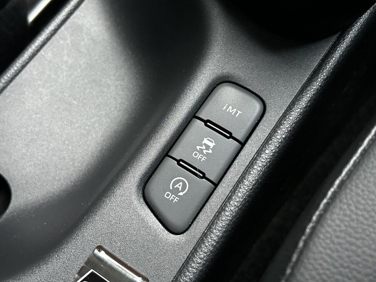 Used Toyota Yaris 2022 for sale - 76584369: Photo 38