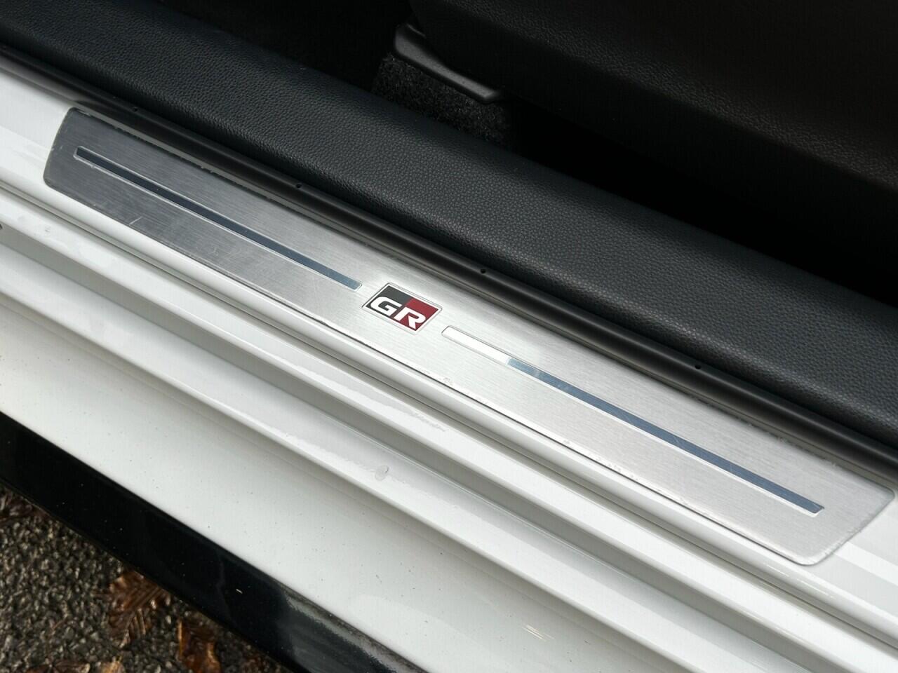 Used Toyota Yaris 2022 for sale - 76584369: Photo 41