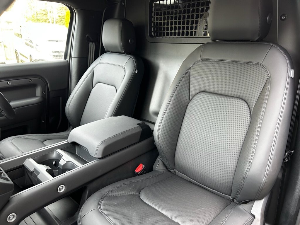 Used Land Rover Defender 2025 for sale - 77408527: Photo 27