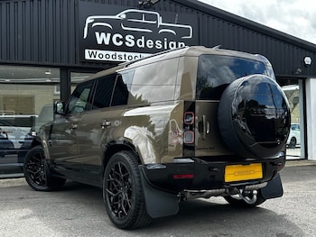 Used Land Rover Defender 110 2026 for sale - 78557369: Photo