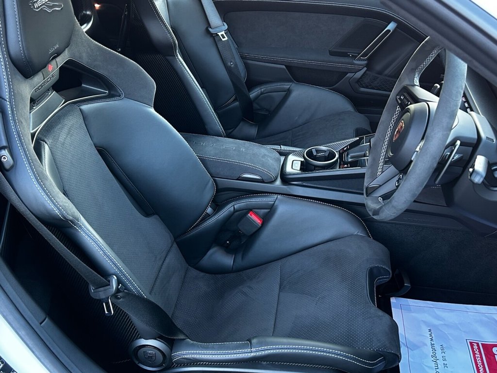 Used Porsche 911 2025 for sale - 77499525: Photo 24