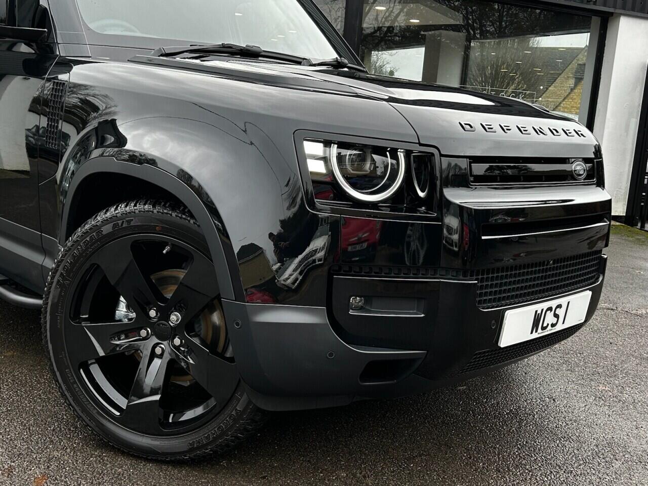 Used Land Rover Defender 110 for sale - 76899050: Photo 10