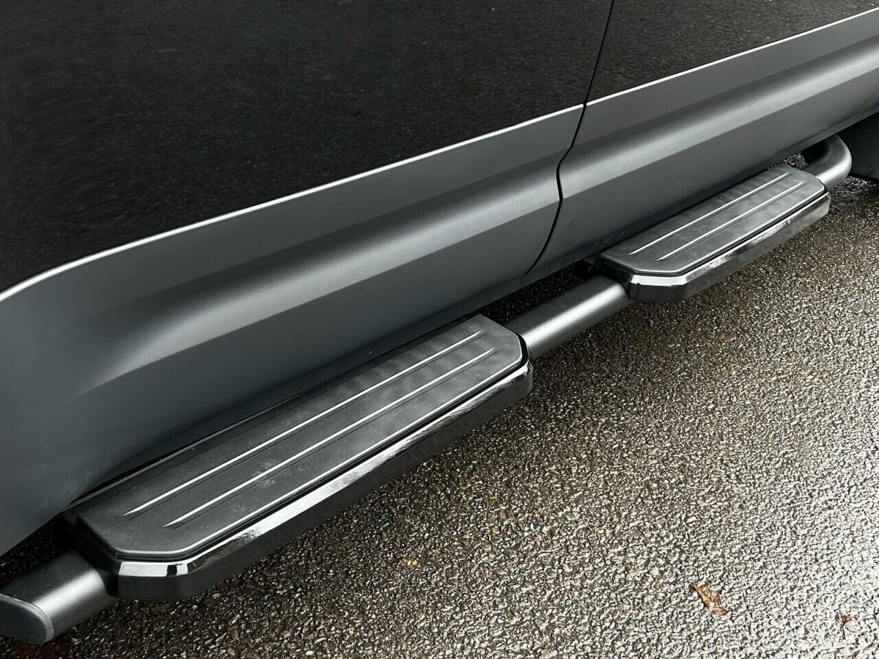 Used Land Rover Defender 110 for sale - 76899050: Photo 25