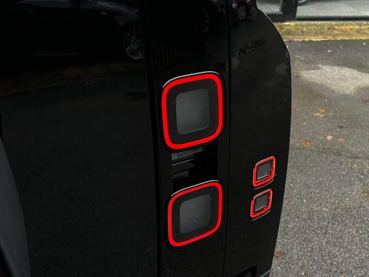 Used Land Rover Defender 110 for sale - 76899050: Photo 28