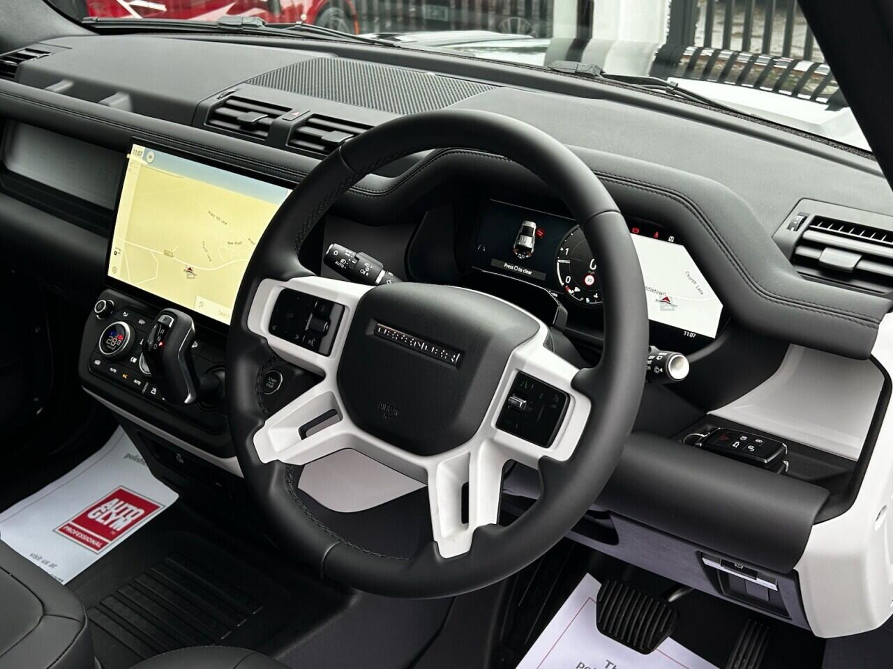 Used Land Rover Defender 110 for sale - 76899050: Photo 29