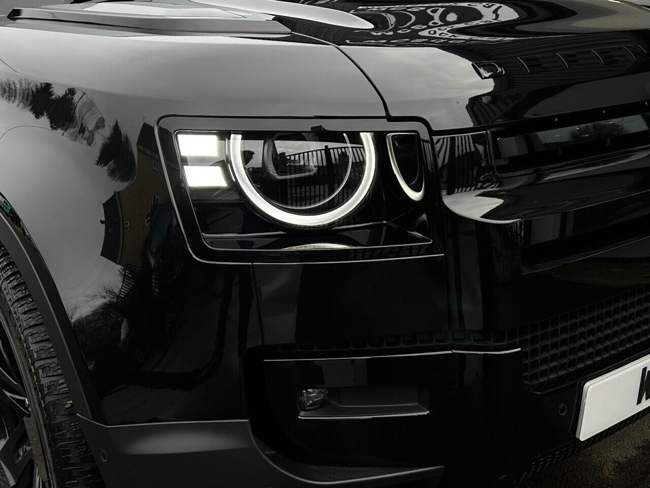 Used Land Rover Defender 110 for sale - 76899050: Photo 8