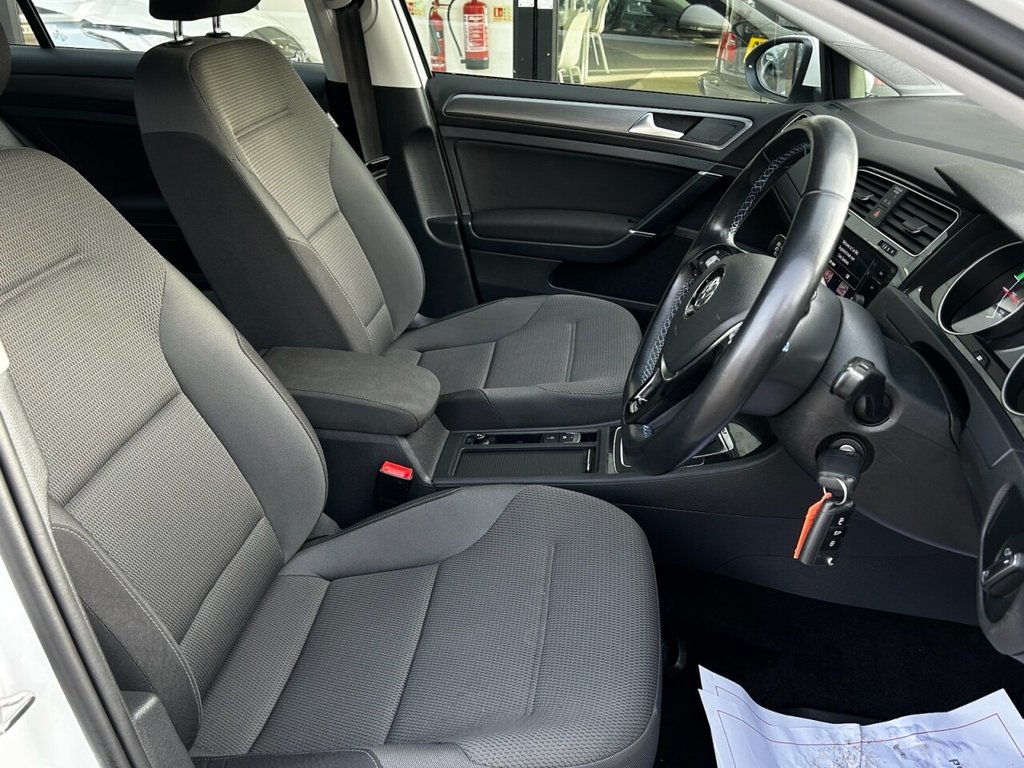 Used Volkswagen Golf 2019 for sale - 77780281: Photo 25