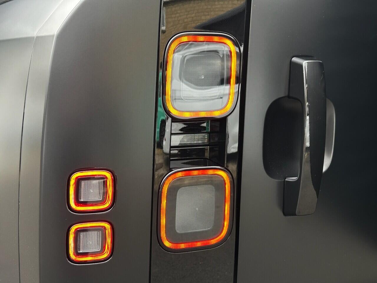 Used Land Rover Defender 110 for sale - 76952971: Photo 65