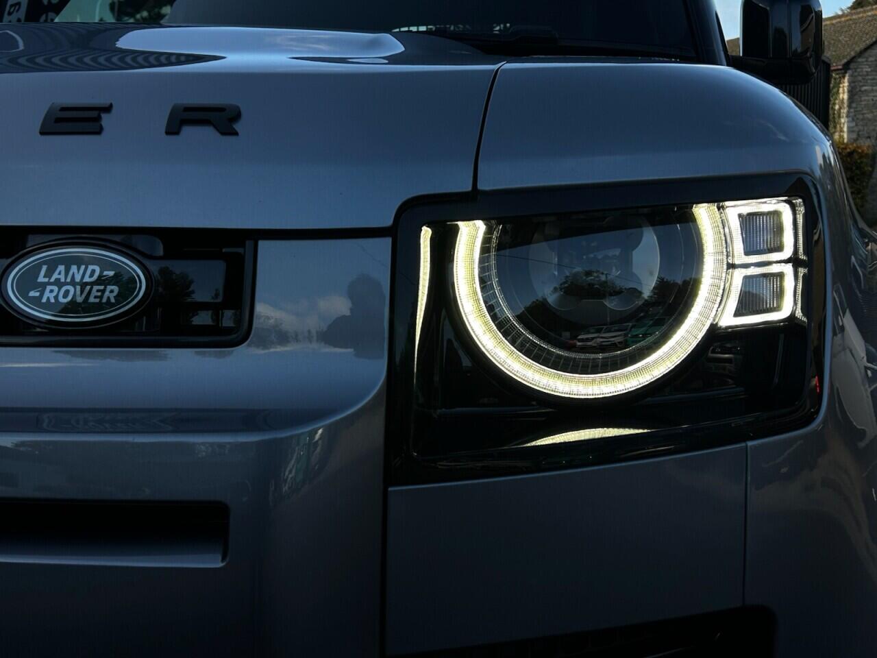 Used Land Rover Defender 2023 for sale - 76485654: Photo 10