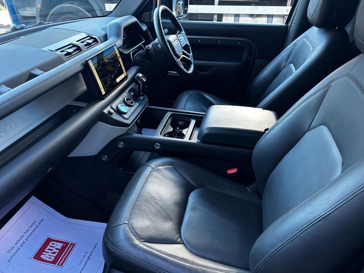 Used Land Rover Defender 2023 for sale - 76485654: Photo 24