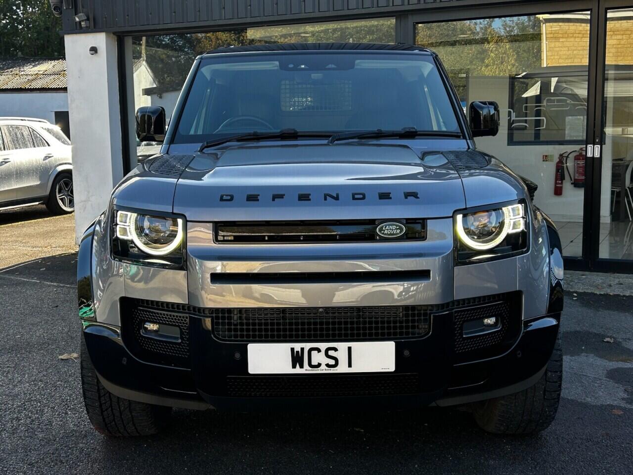 Used Land Rover Defender 2023 for sale - 76485654: Photo 3