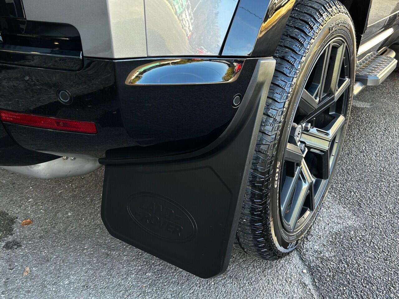 Used Land Rover Defender 2023 for sale - 76485654: Photo 34