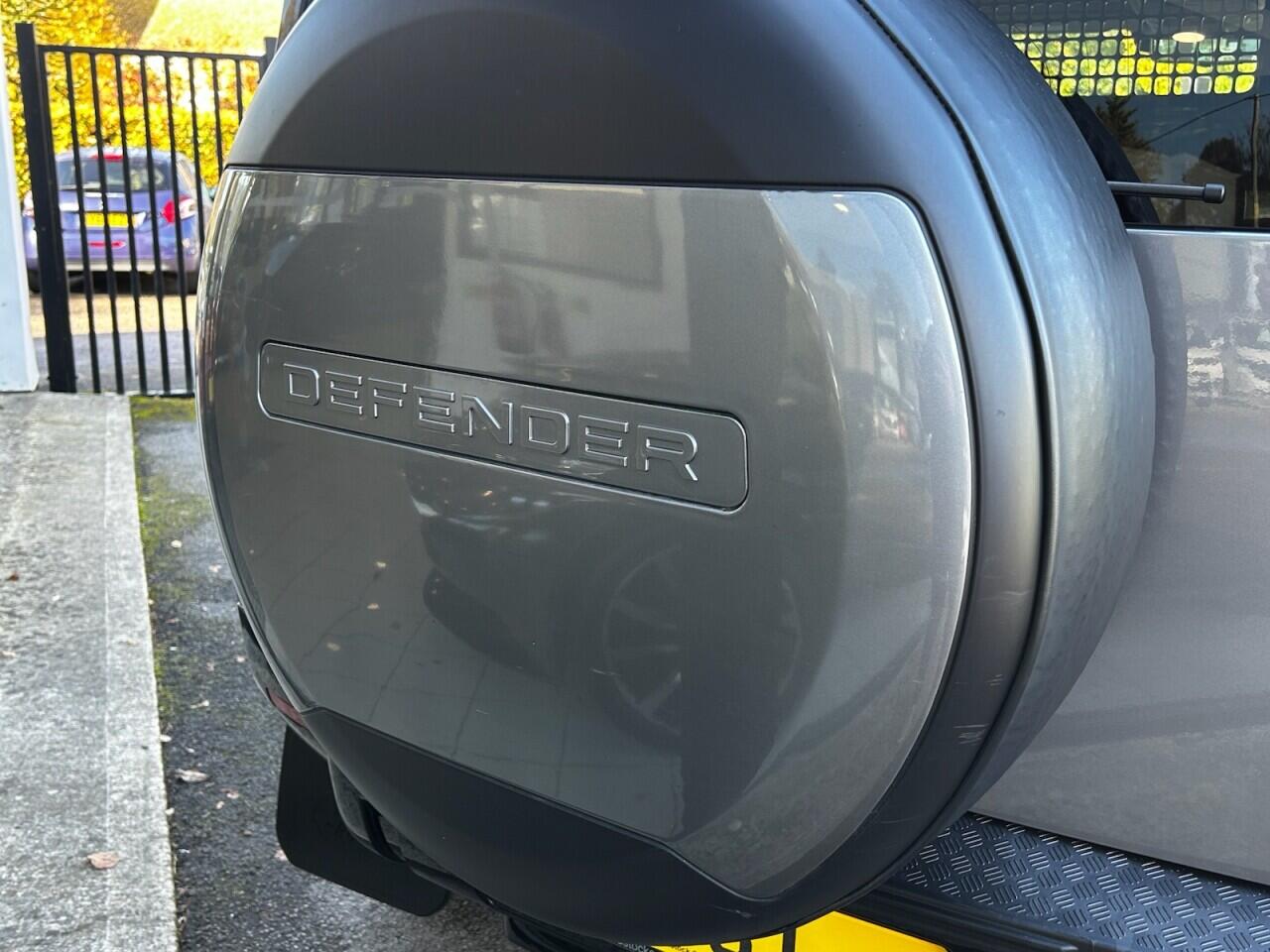 Used Land Rover Defender 2023 for sale - 76485654: Photo 36