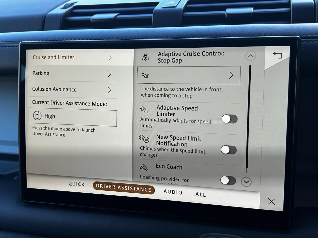 Used Land Rover Defender 2023 for sale - 76485654: Photo 39