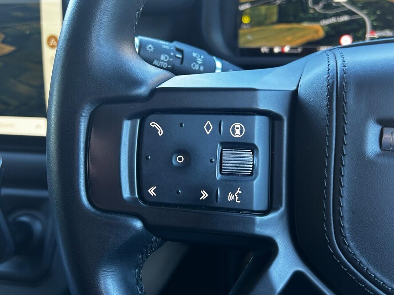 Used Land Rover Defender 2023 for sale - 76485654: Photo 46