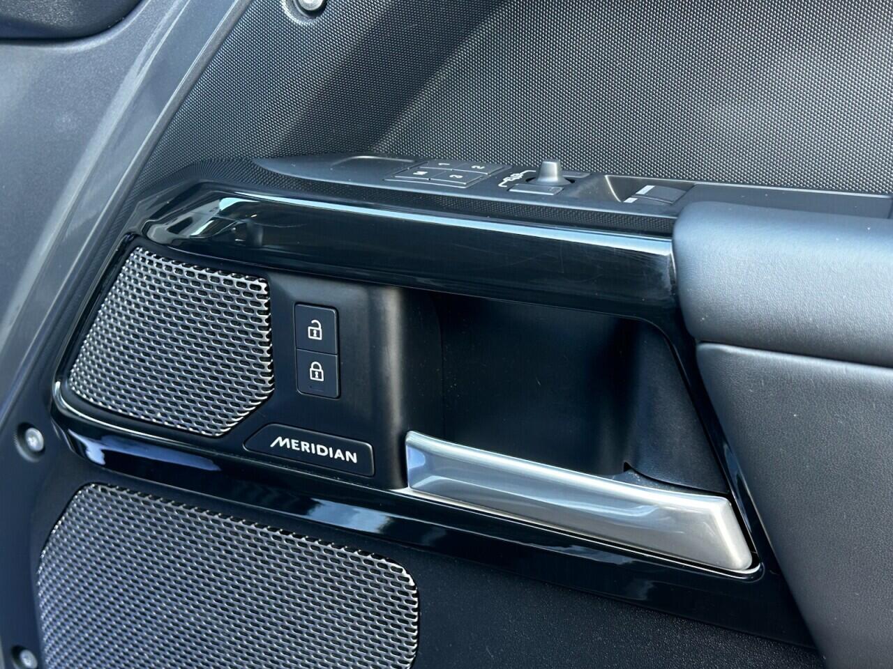 Used Land Rover Defender 2023 for sale - 76485654: Photo 49