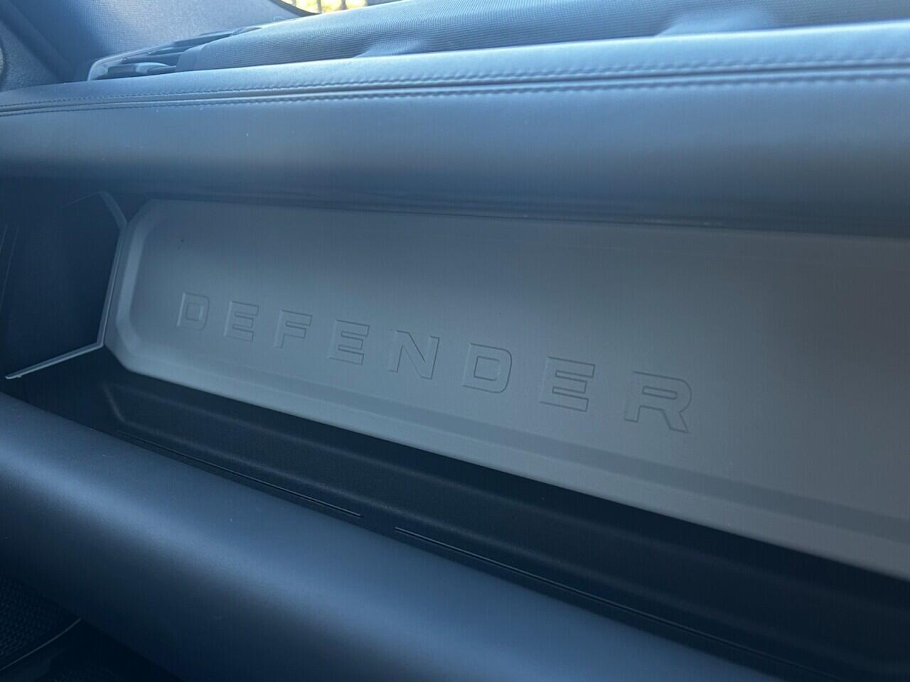 Used Land Rover Defender 2023 for sale - 76485654: Photo 52