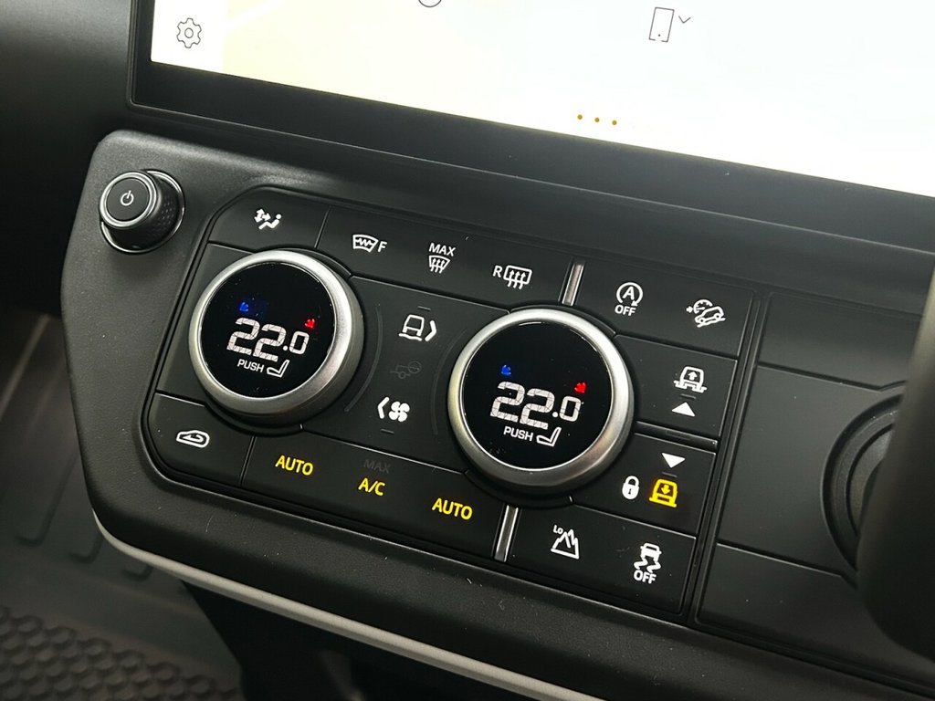 Used Land Rover Defender 90 2025 for sale - 77001016: Photo 32