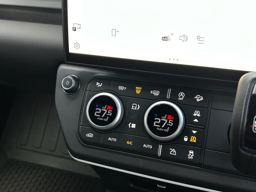 Used Land Rover Defender 90 2025 for sale - 77001016: Photo 47